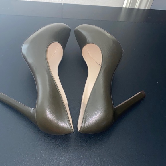 Max Mara womens olive green  size 7.5m pumps heels shoes Italy workwear - Picture 5 of 10